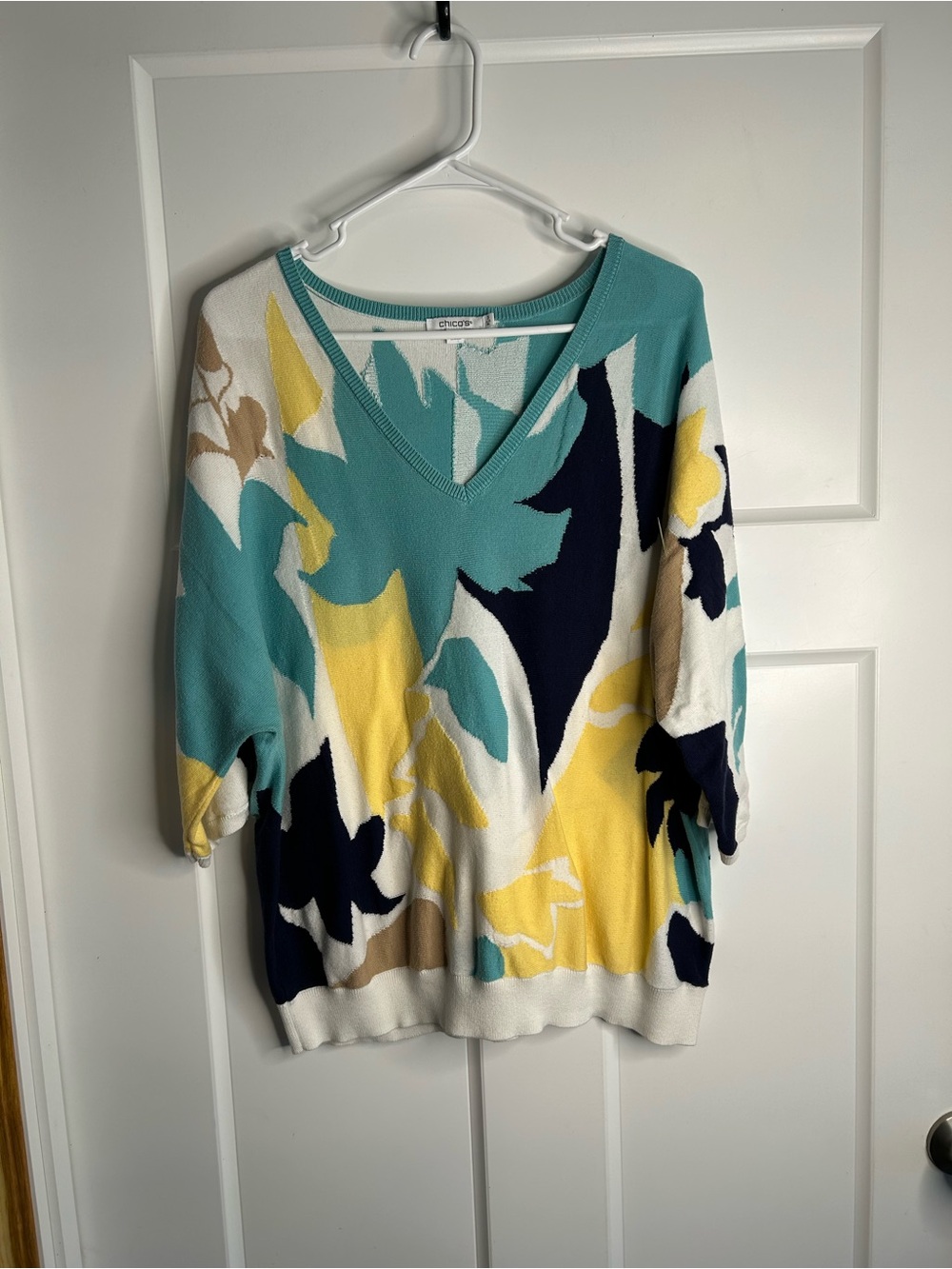 Chicos Women’s 3/XL Short Sleeve Floral Sweater 2647